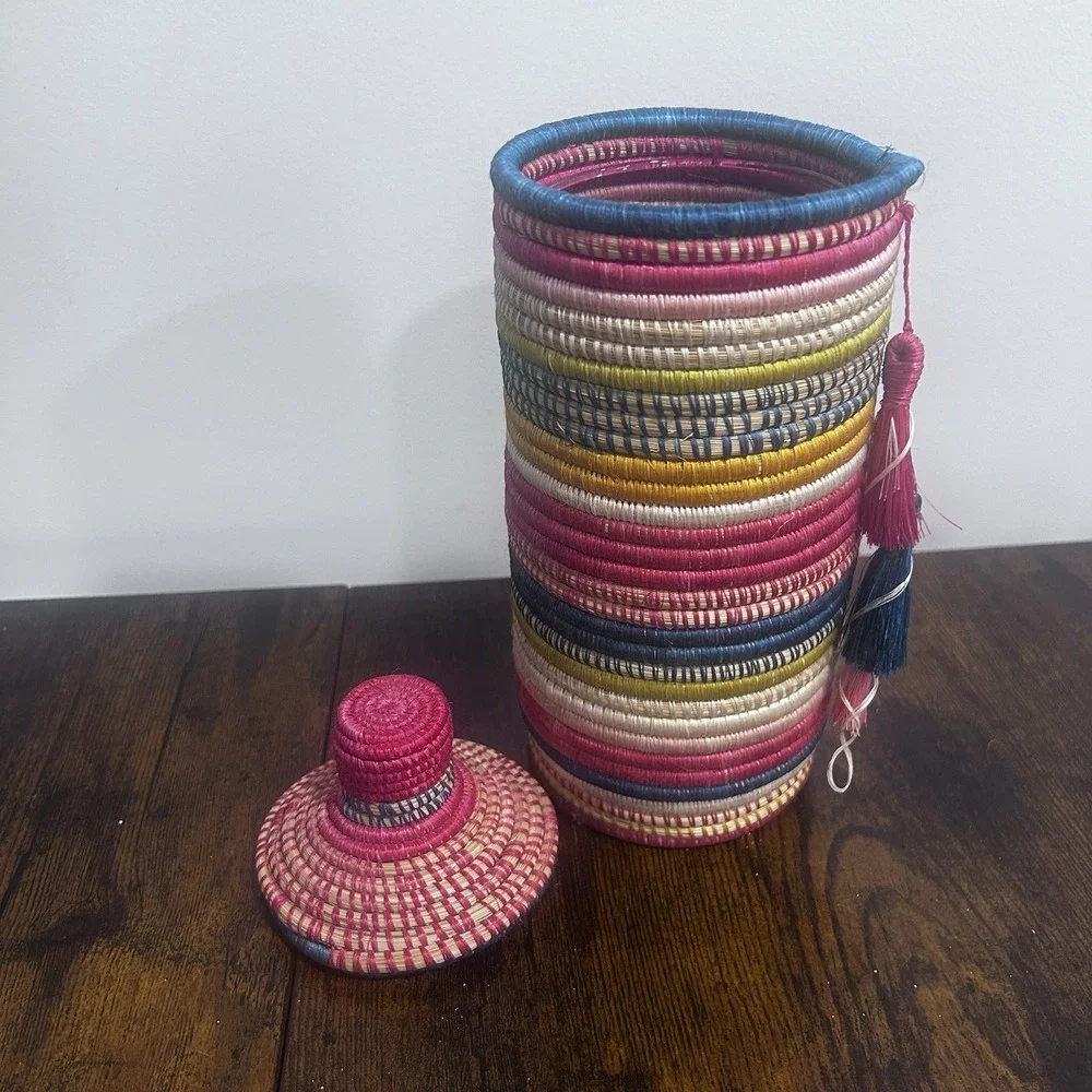 Artist Basket Tightly Woven Sweet grass Colorful Coil With Lid and Glass Insert